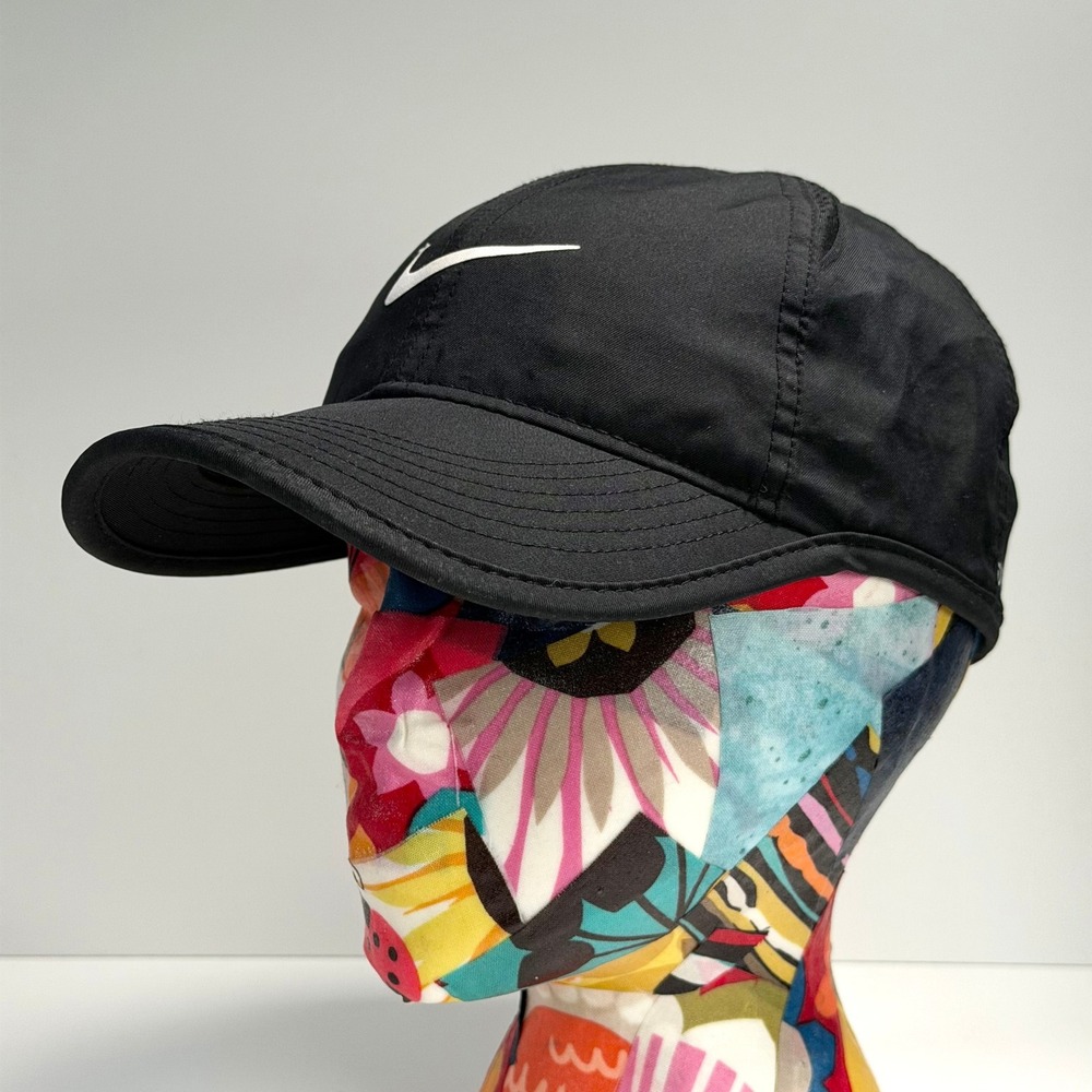 Nike Featherlight Running Hat Black Mesh Performance Adjustable Strapback Gym‎